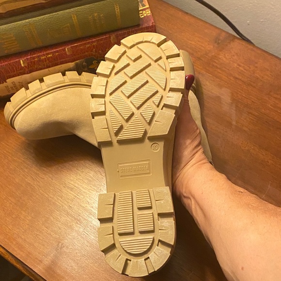 Steve Madden Tan Ankle Booties - Picture 3 of 6